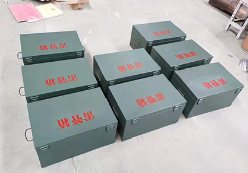 威信炸药箱和雷管箱一般是怎么存放的？