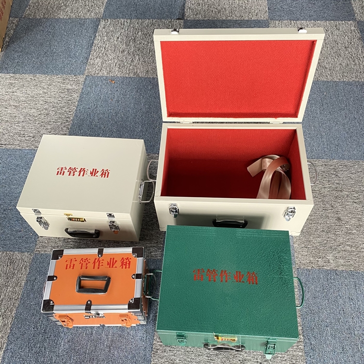 威信爆破工程作业箱如何选择？玻璃钢与传统材质的全面对比